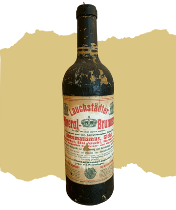 Eine Nachbildung der originalen Flasche des Bad Lauchstädter Mineralbrunnens