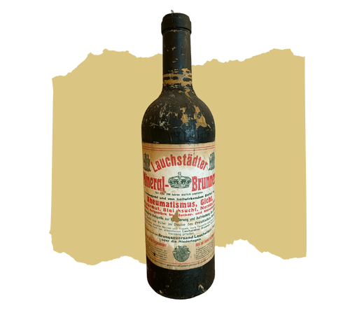 Eine Nachbildung der originalen Flasche des Bad Lauchstädter Mineralbrunnens